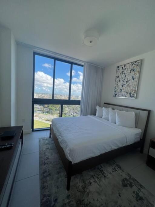 For Rent 2 Bed 2 Bath 1 Parking Downtown Doral Apartment *